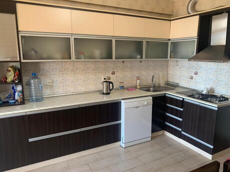 Elan №6070254 - Bakı, Şah İsmayıl Xətai m., 2 otaqlı, 100 m², 13/17 mərtəbə