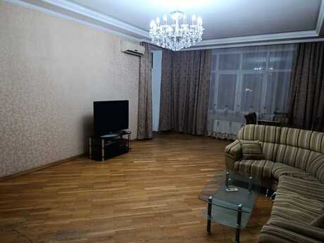 3 otaqlı yeni tikili - Elmlər Akademiyası m. - 130 m²