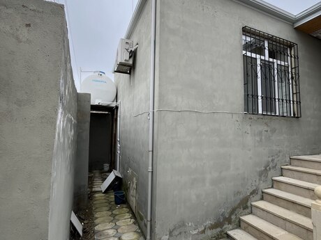 2 otaqlı həyət evi/bağ evi - Savalan q. - 46 m²