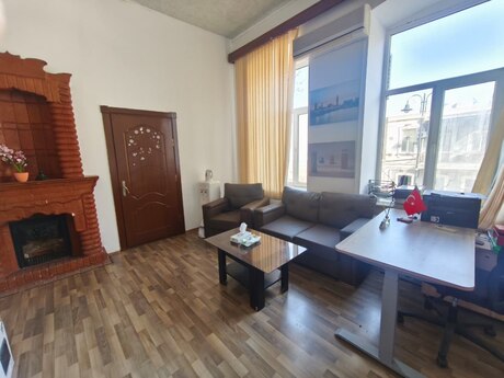 3 otaqlı ofis - İçəri Şəhər m. - 100 m²