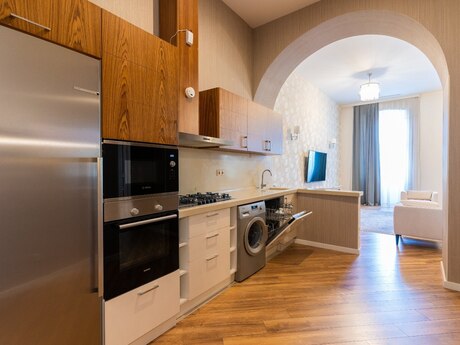 2 otaqlı köhnə tikili - İçəri Şəhər m. - 131 m²