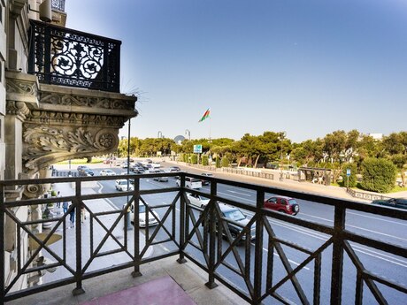 Объявление №6070235 - Баку, м. Ичеришехер, 2-комн., 131 м², 2/4 этаж