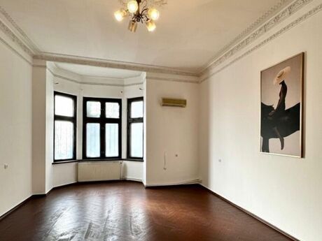 Obyekt - 28 May m. - 170 m²