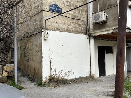Obyekt - Elmlər Akademiyası m. - 65 m²