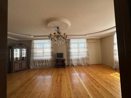 5 otaqlı həyət evi/bağ evi - Biləcəri q. - 200 m²
