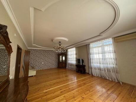 5 otaqlı həyət evi/bağ evi - Biləcəri q. - 200 m²
