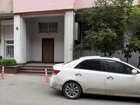 Obyekt - İnşaatçılar m. - 206 m²