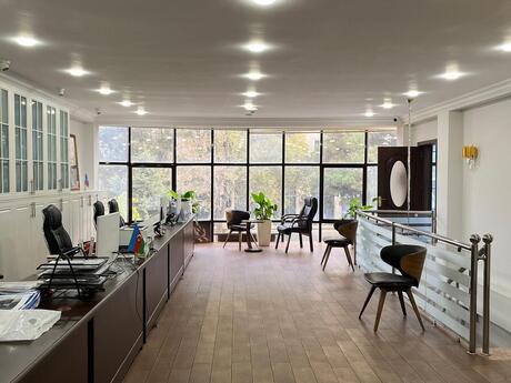 8 otaqlı ofis - 28 May m. - 200 m²