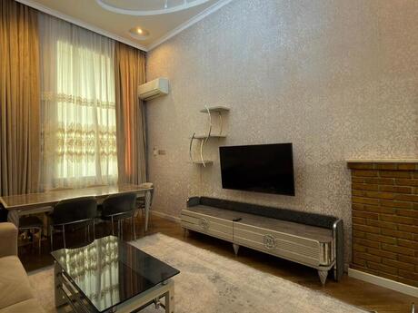 3 otaqlı köhnə tikili - Sahil m. - 80 m²