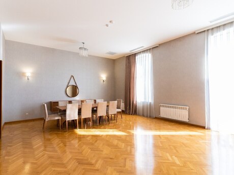 4 otaqlı köhnə tikili - İçəri Şəhər m. - 291 m²