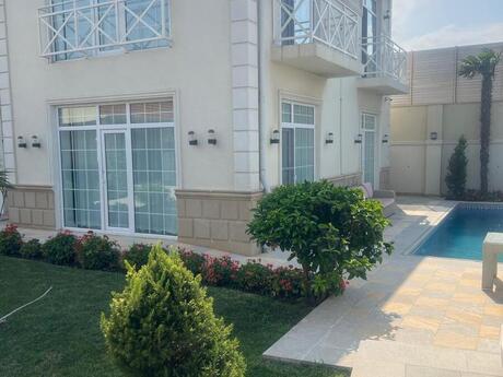 5 otaqlı həyət evi/bağ evi - Şüvəlan q. - 220 m²
