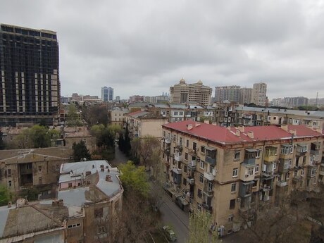 4 otaqlı yeni tikili - Nəsimi r. - 167 m²