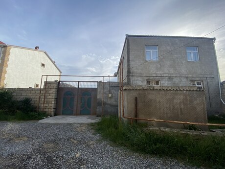 5 otaqlı həyət evi/bağ evi - Zığ q. - 200 m²