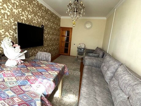 3 otaqlı köhnə tikili - Memar Əcəmi m. - 60 m²