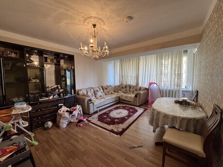 4 otaqlı köhnə tikili - 28 May m. - 120 m²