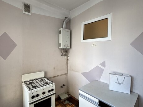 1 otaqlı köhnə tikili - Əhmədli m. - 50 m²