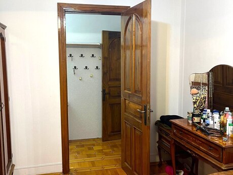 Объявление №6070450 - Баку, м. Нариман Нариманов, 2-комн., 70 м², 3/10 этаж