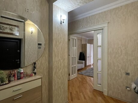 2 otaqlı yeni tikili - 8-ci mikrorayon q. - 82 m²