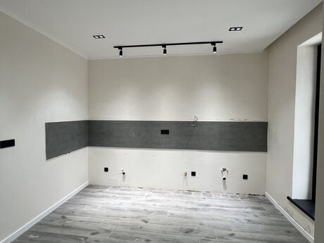 4 otaqlı həyət evi/bağ evi - Novxanı q. - 260 m²