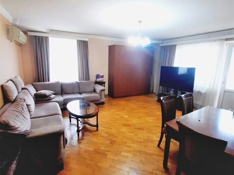 Объявление №6070508 - Баку, м. 8 ноября, 3-комн., 85 м², 2/9 этаж