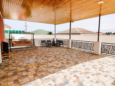 8 otaqlı həyət evi/bağ evi - Şüvəlan q. - 450 m²