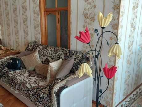 3 otaqlı həyət evi/bağ evi - Yasamal q. - 78 m²