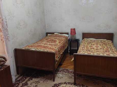 3 otaqlı həyət evi/bağ evi - Yasamal q. - 78 m²