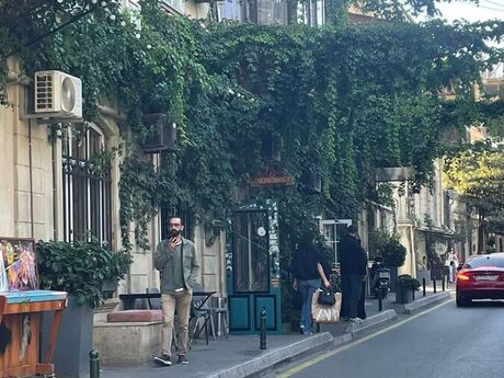 Elan №6070574 - Bakı, Sahil m., 3 otaqlı, 105 m², 1/3 mərtəbə