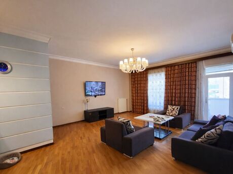 3 otaqlı mənzil, 157 m², Elmlər Akademiyası: 470 000 ₼ 2