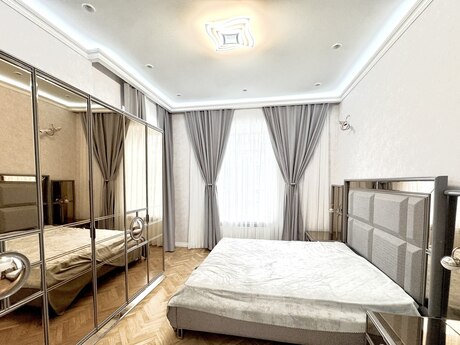 3 otaqlı köhnə tikili - 28 May m. - 90 m²