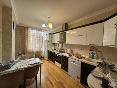3 otaqlı yeni tikili - Memar Əcəmi m. - 125 m²