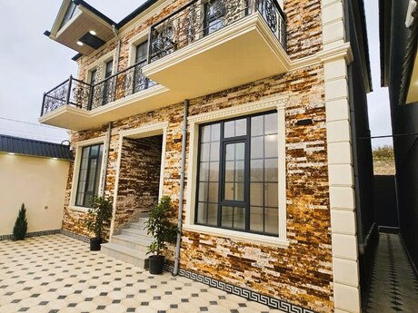 5 otaqlı həyət evi/bağ evi - Sumqayıt - 200 m²