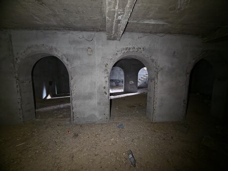 10 otaqlı həyət evi/bağ evi - Bakıxanov q. - 650 m²