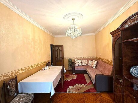 4 otaqlı köhnə tikili - Nərimanov r. - 110 m²