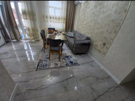 Объявление №6070663 - Баку, пос. Бинагади, 3-комн., 80 м², 2/3 этаж