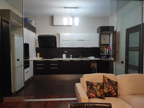3 otaqlı köhnə tikili - Sahil m. - 80 m²