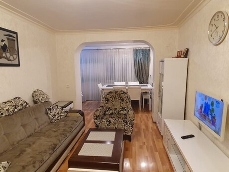 2 otaqlı köhnə tikili - Elmlər Akademiyası m. - 39 m²