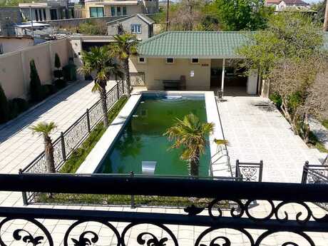 4 otaqlı həyət evi/bağ evi - Novxanı q. - 250 m²