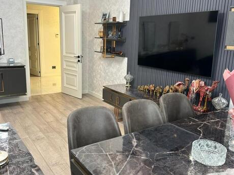 4 otaqlı yeni tikili - Şah İsmayıl Xətai m. - 145 m²