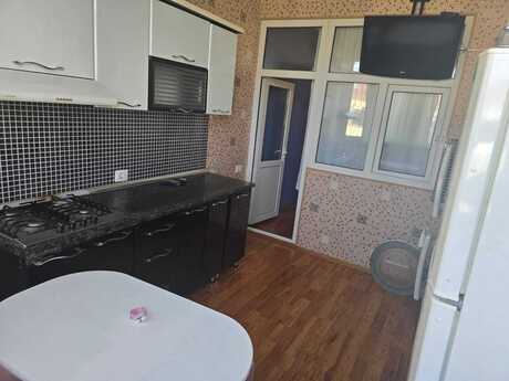 3 otaqlı köhnə tikili - Həzi Aslanov m. - 81 m²