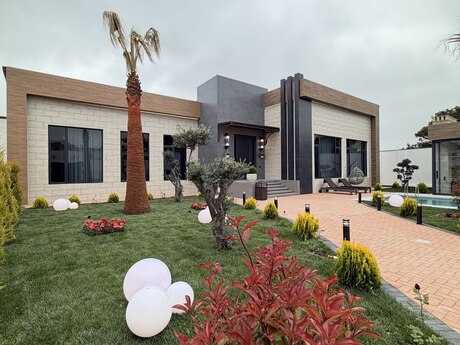 5 otaqlı həyət evi/bağ evi - Mərdəkan q. - 200 m²