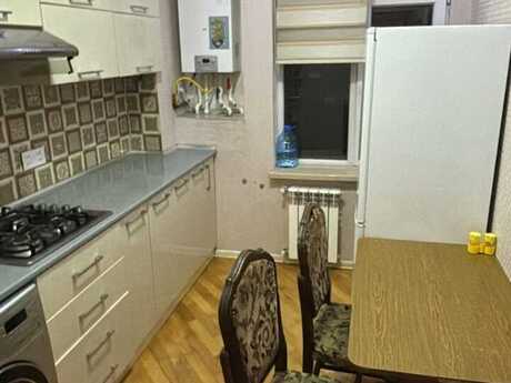 3 otaqlı köhnə tikili - Həzi Aslanov m. - 60 m²