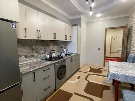 2-комн. новостройка - м. Низами - 100 м²