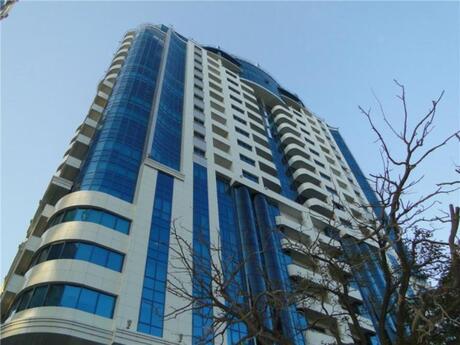 Elan №6070812 - Bakı, Sahil m., 4 otaqlı, 205 m², 18/23 mərtəbə