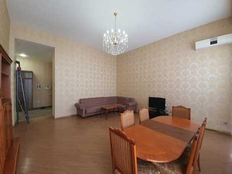 2 otaqlı köhnə tikili - Sahil m. - 80 m²