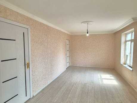 1 otaqlı köhnə tikili - İnşaatçılar m. - 35 m²