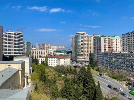4 otaqlı yeni tikili - Gənclik m. - 160 m²