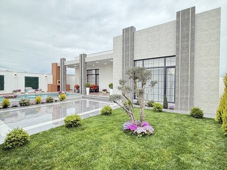 4 otaqlı həyət evi/bağ evi - Şüvəlan q. - 180 m²