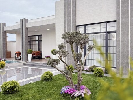 4 otaqlı həyət evi/bağ evi - Şüvəlan q. - 180 m²