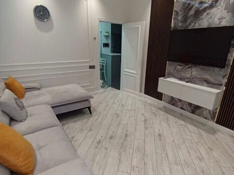 2-room apartment, 60 m², Qarayev City: 200 000 ₼ 5